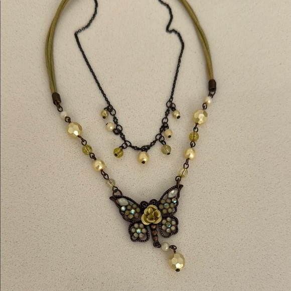 Unique Necklace bundle - Picture 5 of 5